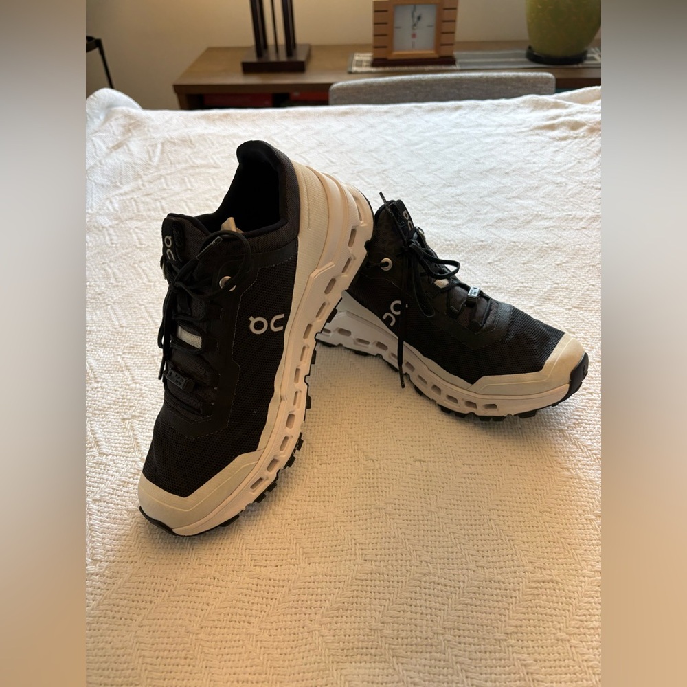On Cloudultra Womens Trail Running Black White Shoes 8.5